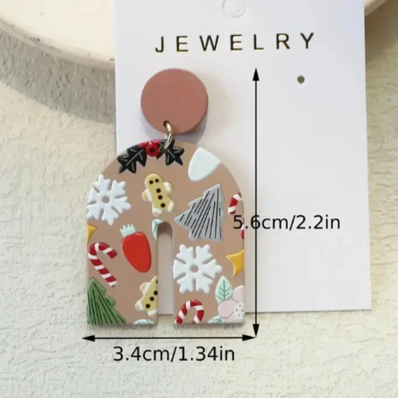 💗 Gingerbread & Candy Cane Print Holiday Christmas Earrings - Resin - NEW - Picture 3 of 3